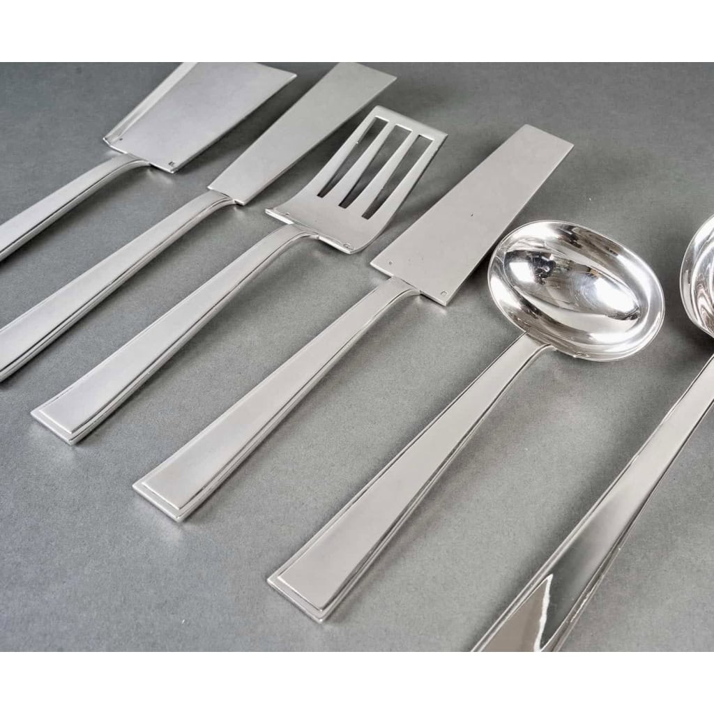 Ménagère Art Deco argent massif de TETARD FRERES en coffret – 154 pièces | Biron Ménagère Art Deco argent massif de TETARD FRERES en coffret - 154 pièces