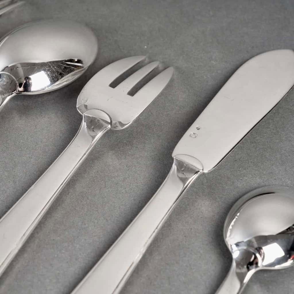 Ménagère Art Deco argent massif de TETARD FRERES en coffret – 154 pièces | Biron Ménagère Art Deco argent massif de TETARD FRERES en coffret - 154 pièces
