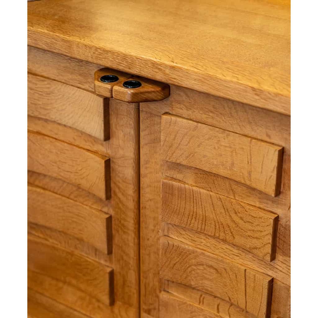 Guillerme et Charmbron, Enfilade en chêne blond, années 1950 4 Guillerme et Charmbron, Enfilade en chêne blond, années 1950 4