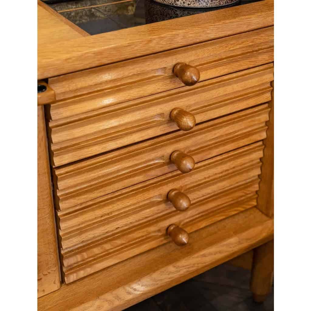 Guillerme et Charmbron, Enfilade en chêne blond, années 1950 5 Guillerme et Charmbron, Enfilade en chêne blond, années 1950 5