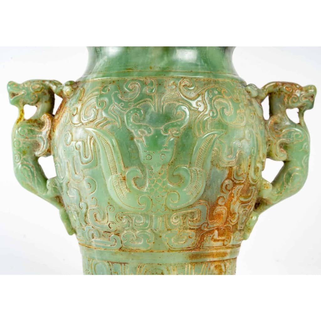Vase en Jade, XXème siècle | Biron Vase en Jade, XXème siècle