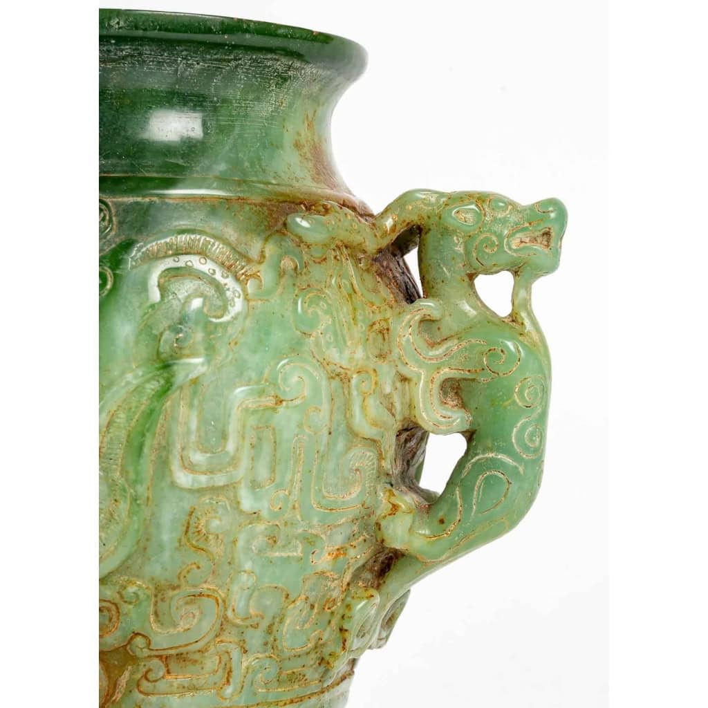 Vase en Jade, XXème siècle | Biron Vase en Jade, XXème siècle