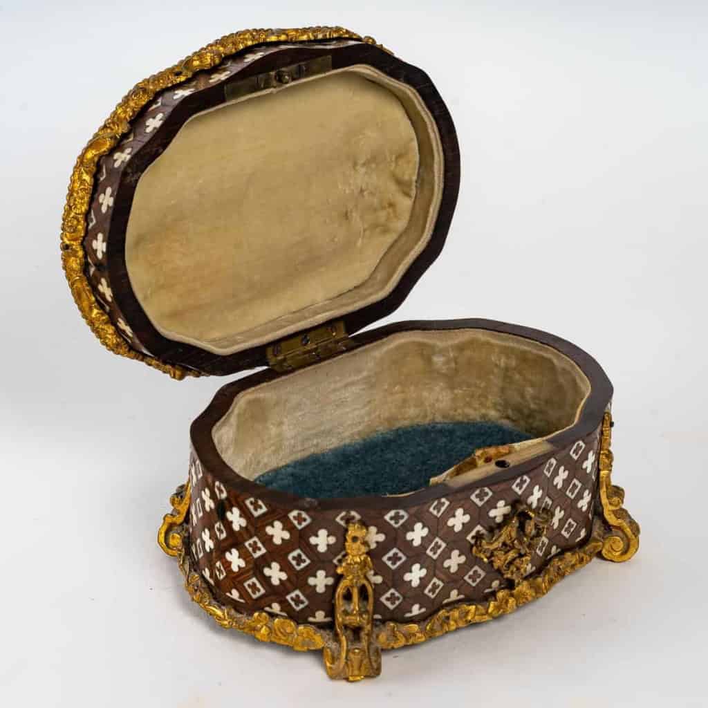 Petite boite à bijoux du XXème siècle | Biron Petite boite à bijoux du XXème siècle