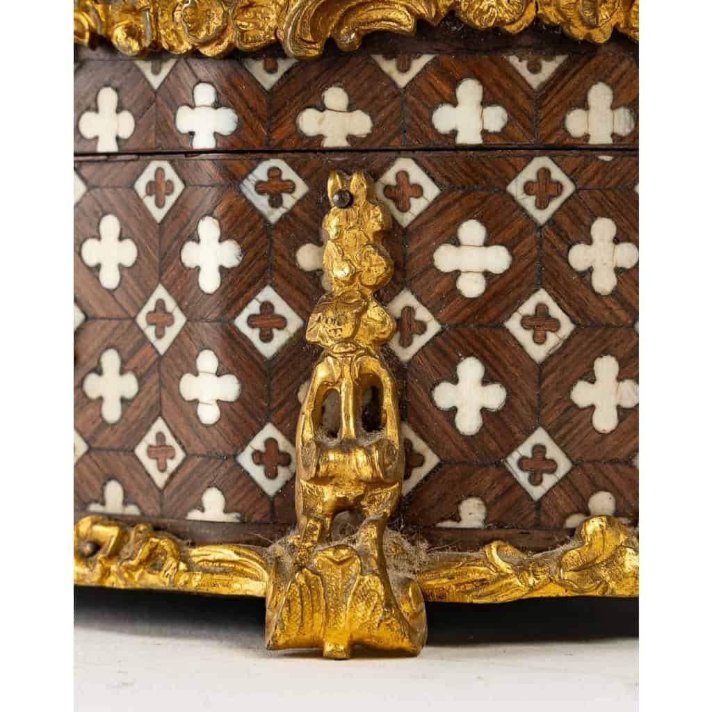 Petite boite à bijoux du XXème siècle | Biron Petite boite à bijoux du XXème siècle