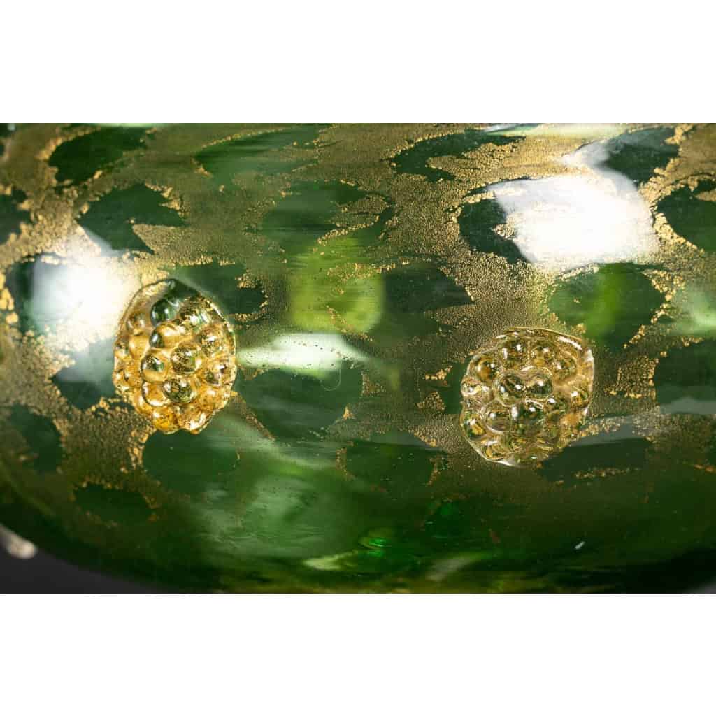 Grande coupe verte aux 4 dragons, Antonio Salviati, 1885 | Biron Grande coupe verte aux 4 dragons, Antonio Salviati, 1885