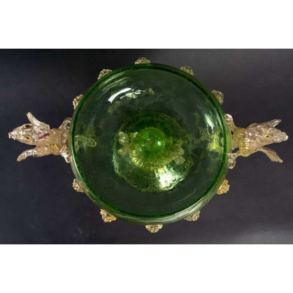 Grande coupe verte aux 4 dragons, Antonio Salviati, 1885 | Biron Grande coupe verte aux 4 dragons, Antonio Salviati, 1885