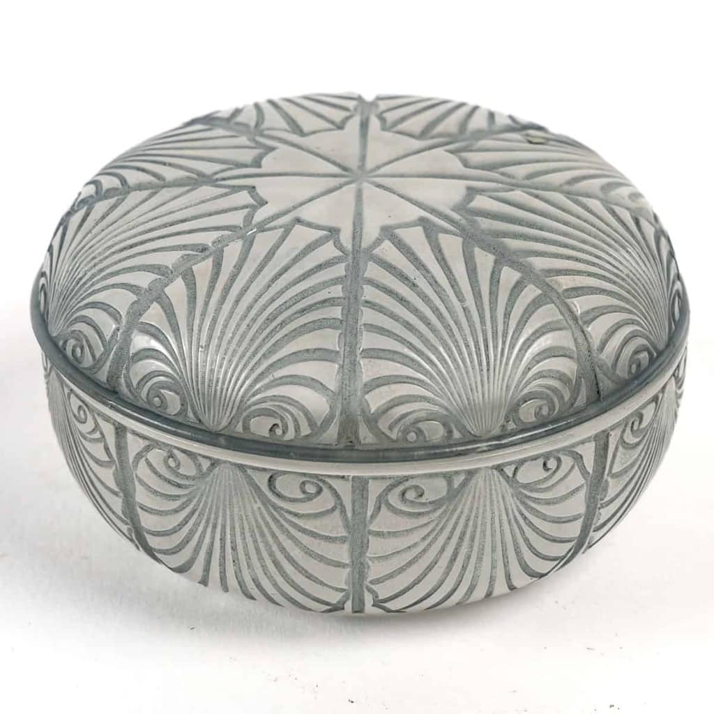 Boîte « Coquilles » verre blanc patiné bleu de René LALIQUE | Biron ||||||