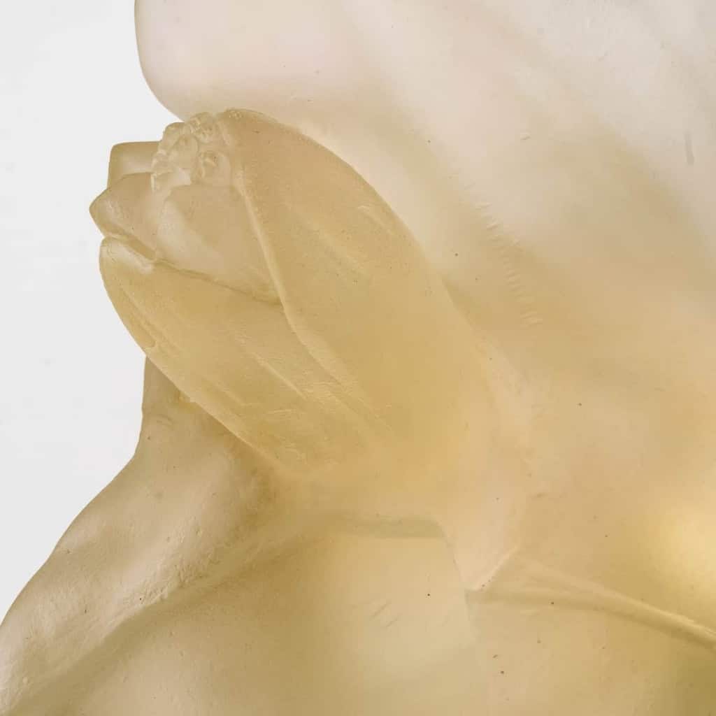 Vase Magnum « Amaryllis » pâte de cristal de DAUM FRANCE | Biron Vase Magnum "Amaryllis" pâte de cristal de DAUM FRANCE