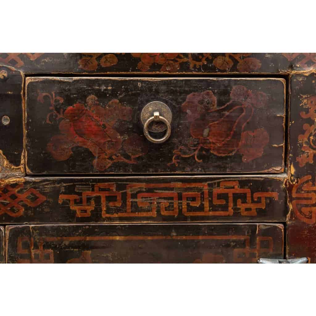 Buffet ancien chinois, début XXème siècle | Biron Buffet ancien chinois, début XXème siècle