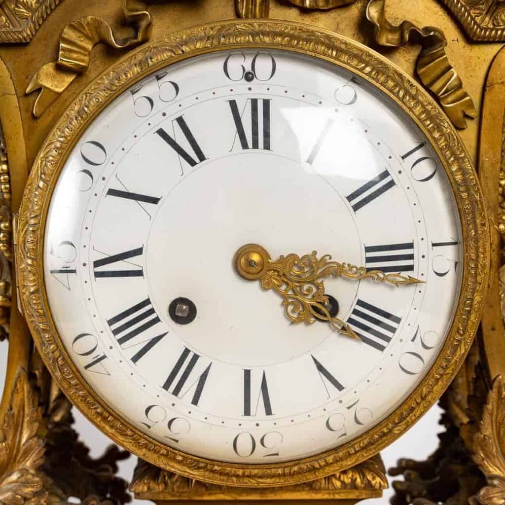Pendule de style Louis XVI, XIXème siècle | Biron Pendule de style Louis XVI, XIXème siècle