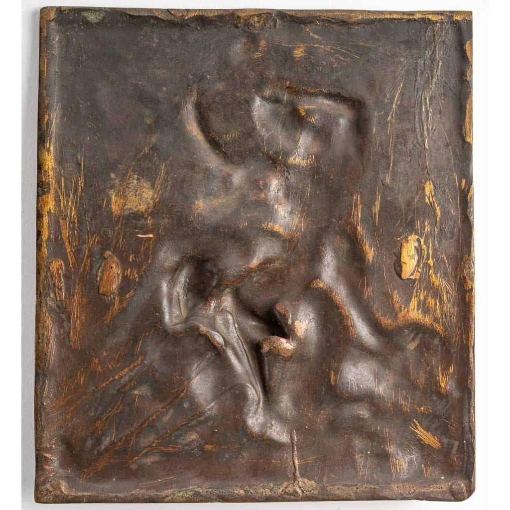 Belle plaque en bronze patiné représentant des faunes signés Clodion, XIXème siècle | Biron Belle plaque en bronze patiné représentant des faunes signés Clodion, XIXème siècle