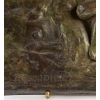 Belle plaque en bronze patiné représentant des faunes signés Clodion, XIXème siècle | Biron Belle plaque en bronze patiné représentant des faunes signés Clodion, XIXème siècle