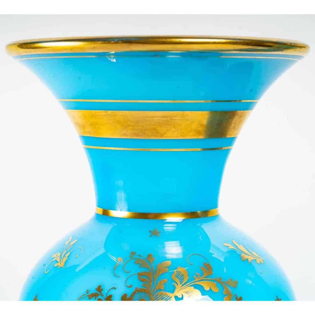 Paire de vases en opaline, XIXème siècle, Napoléon III | Biron Paire de vases en opaline, XIXème siècle, Napoléon III