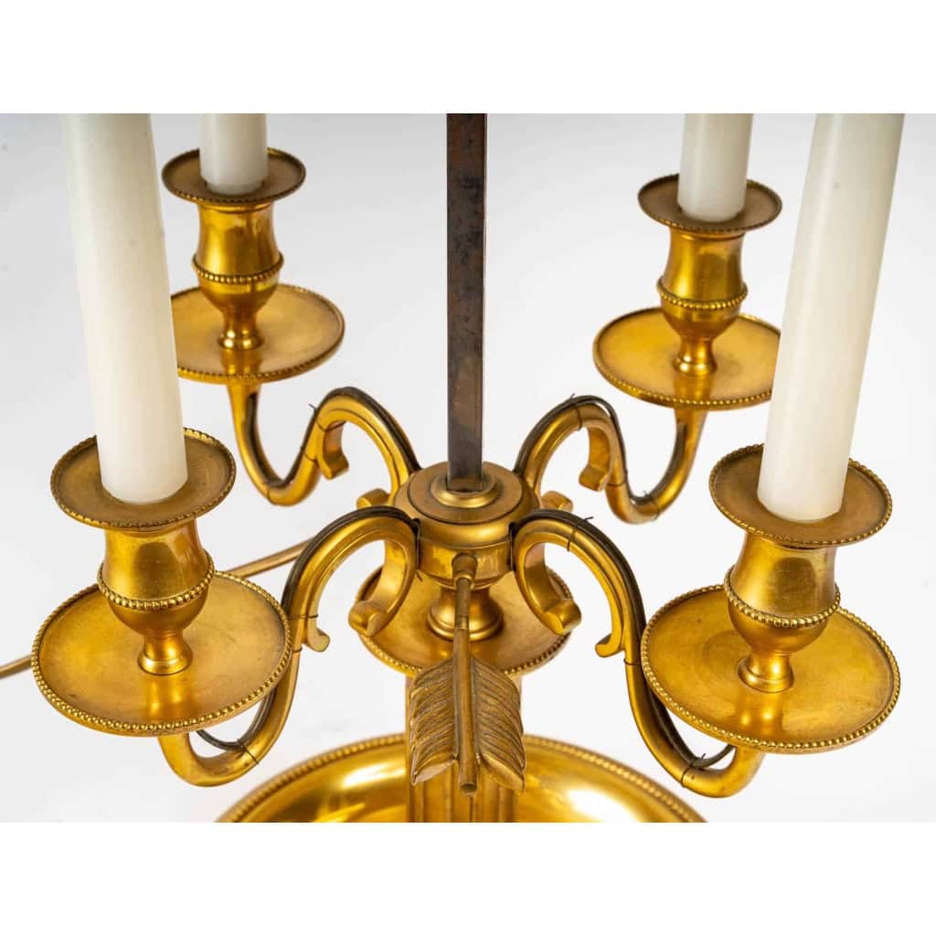 Grande Lampe Bouillotte en bronze doré Louis XVI. Circa 1920. | Biron Grande Lampe Bouillotte en bronze doré Louis XVI. Circa 1920.