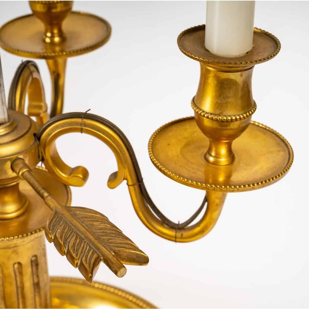 Grande Lampe Bouillotte en bronze doré Louis XVI. Circa 1920. | Biron Grande Lampe Bouillotte en bronze doré Louis XVI. Circa 1920.