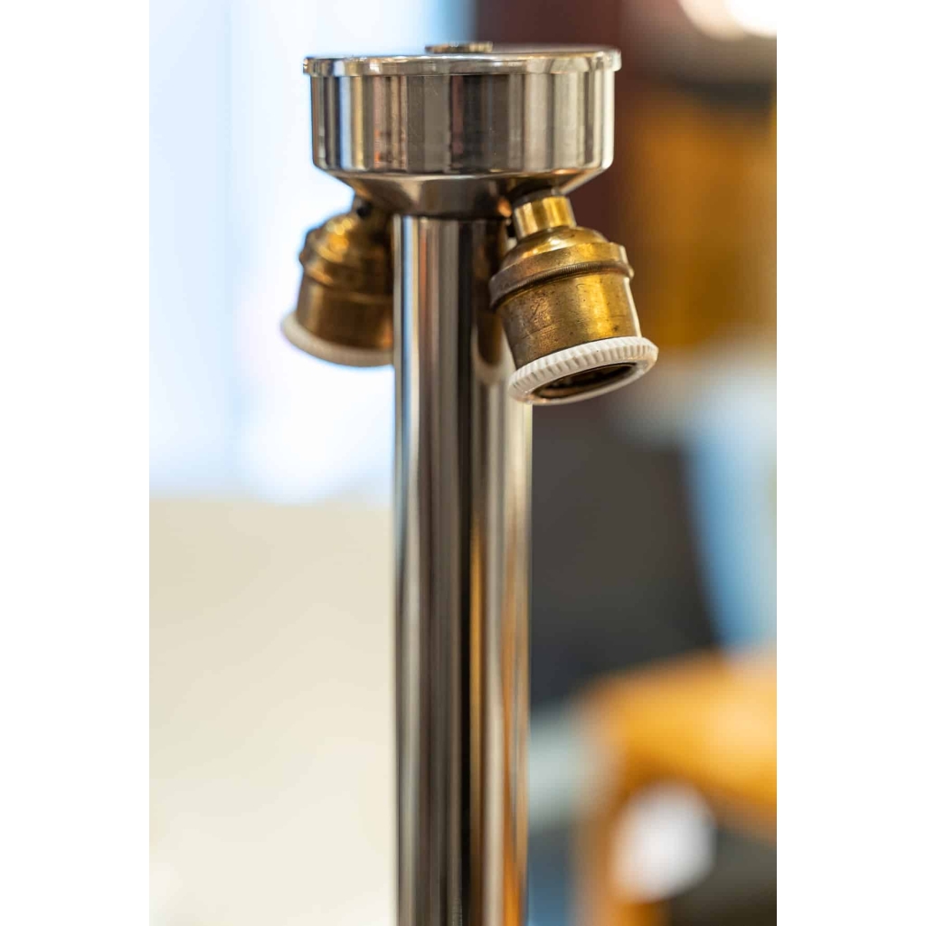Lampe en métal chromé, XXe siècle | Biron Lampe en métal chromé, XXe siècle