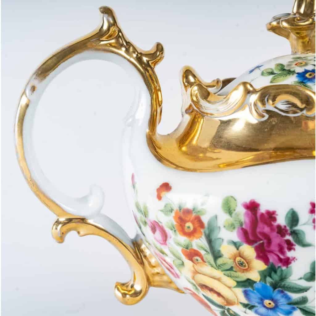 Théière en porcelaine de Paris, XIXème siècle | Biron Théière en porcelaine de Paris, XIXème siècle