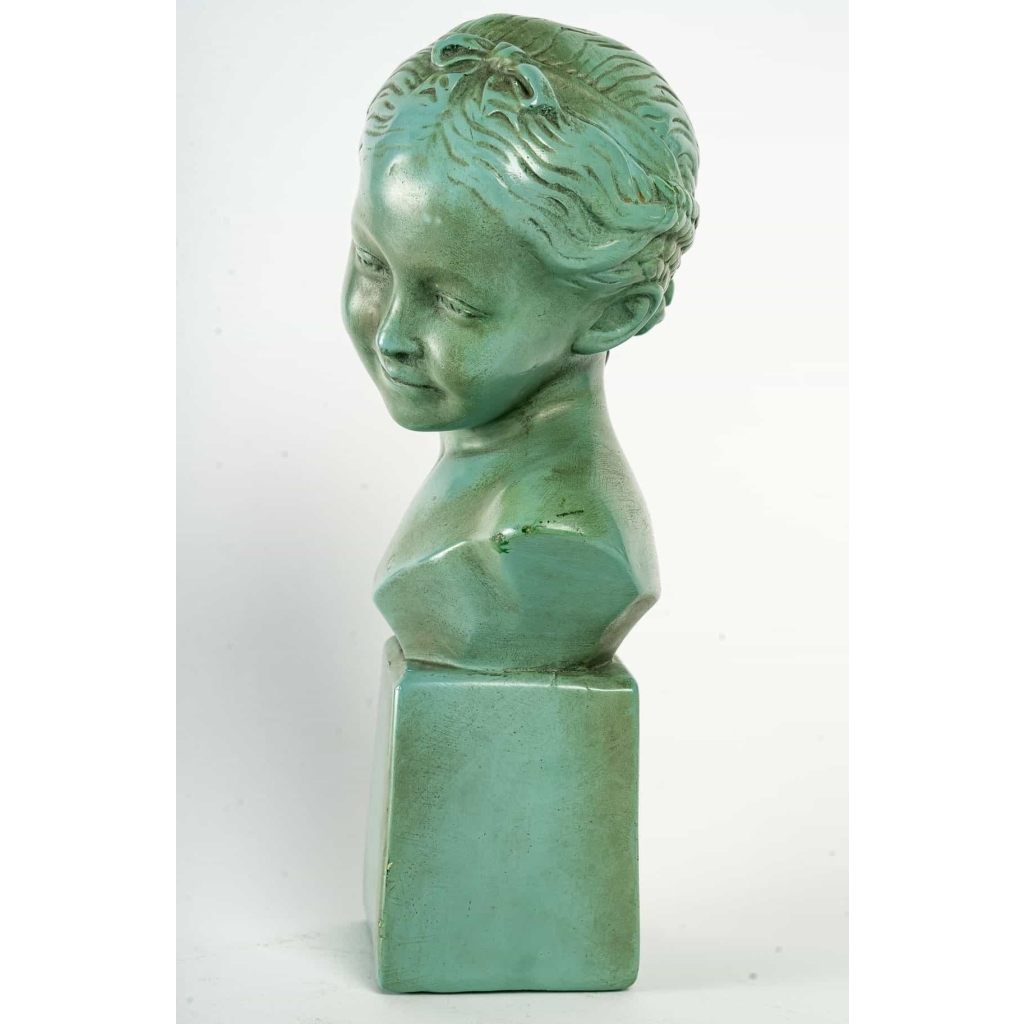 Sculpture en Plâtre Laqué, Buste de Jeune Fille. | Biron Sculpture en Plâtre Laqué, Buste de Jeune Fille.