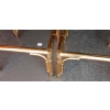 1970′ Paire de Tables ou Bouts de Canapés Style Maison Jansen Décor Bambou en Métal Doré
