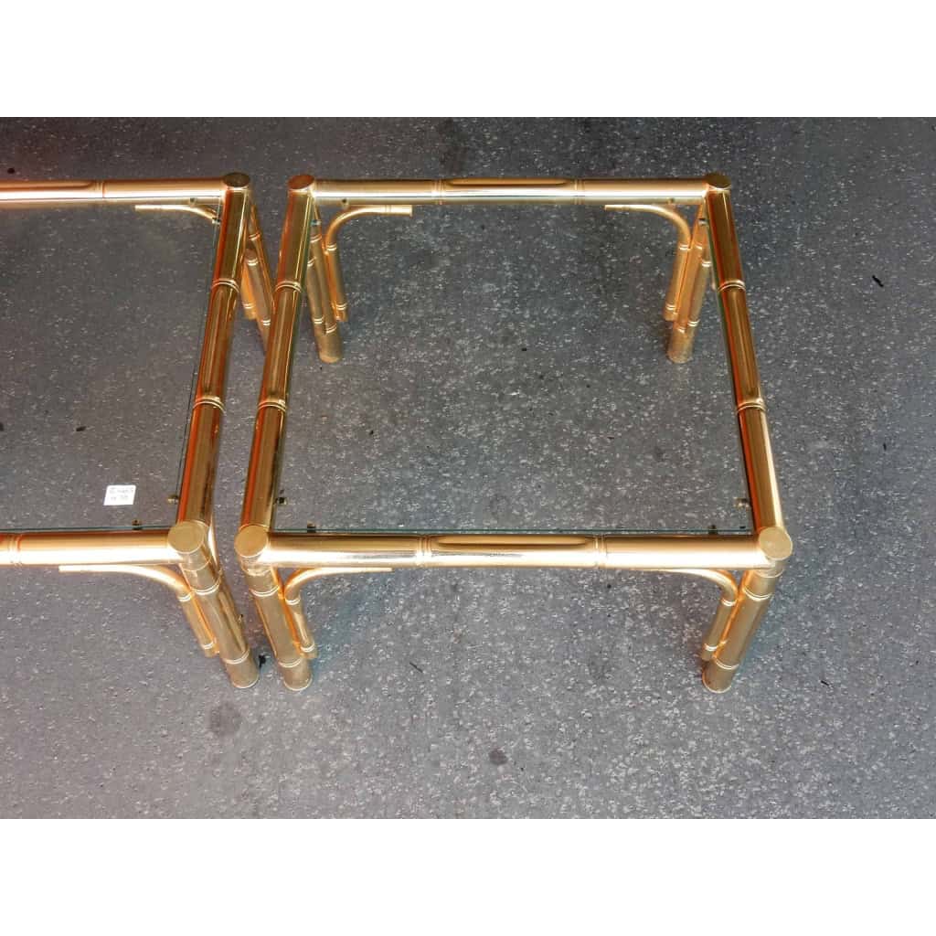 1970′ Paire de Tables ou Bouts de Canapés Style Maison Jansen Décor Bambou en Métal Doré