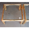 1970′ Paire de Tables ou Bouts de Canapés Style Maison Jansen Décor Bambou en Métal Doré