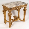 Très jolie console de style Louis XIV en bois finement sculpté, XIXème siècle | Biron Très jolie console de style Louis XIV en bois finement sculpté, XIXème siècle