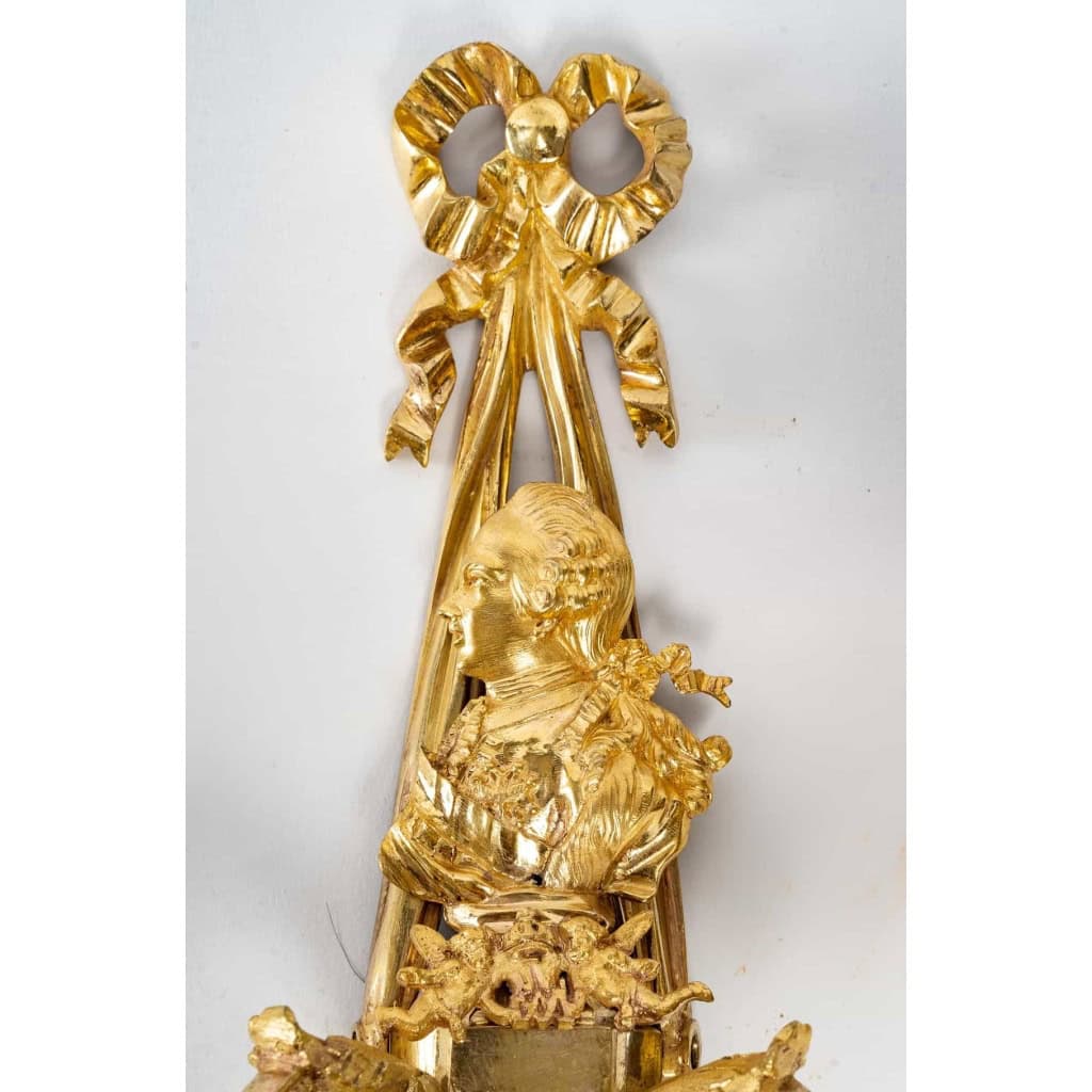 Paire d’appliques d’époque Louis XVI (1774 – 1793). | Biron Paire d'appliques d'époque Louis XVI (1774 - 1793).
