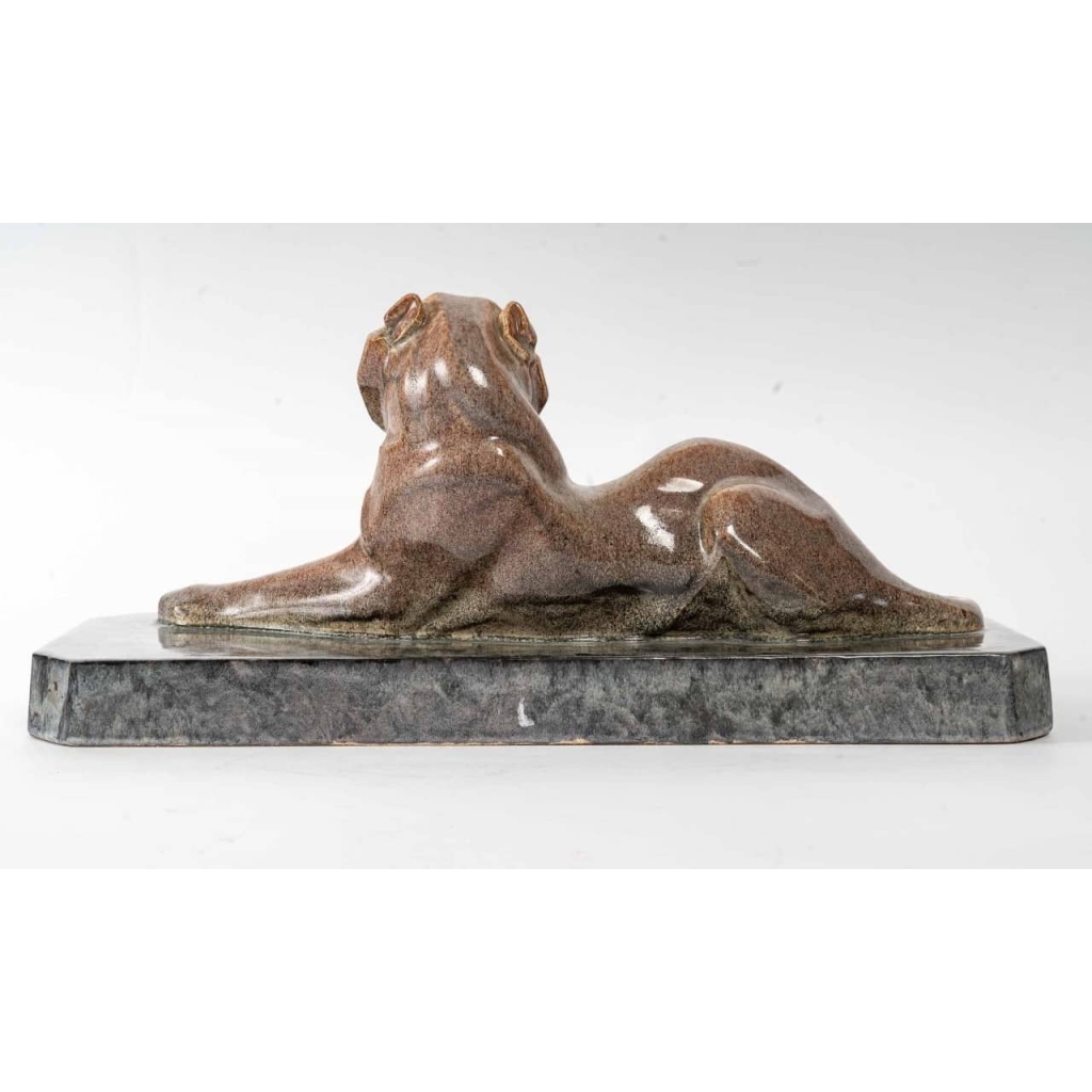 Sculpture « Lionne se léchant » par Marcel Guillard et Maurice Prost | Biron Sculpture "Lionne se léchant" par Marcel Guillard et Maurice Prost