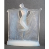 René Lalique (1860-1945): « Suzanne » statuette en verre opalescent | Biron René Lalique (1860-1945): "Suzanne" statuette en verre opalescent