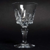 Service de Verres en cristal avec une carafe, Maison Baccarat, modèle Piccadilly, 44 verres, XXème siècle, parfait état. | Biron Service de Verres en cristal avec une carafe, Maison Baccarat, modèle Piccadilly, 44 verres, XXème siècle, parfait état.