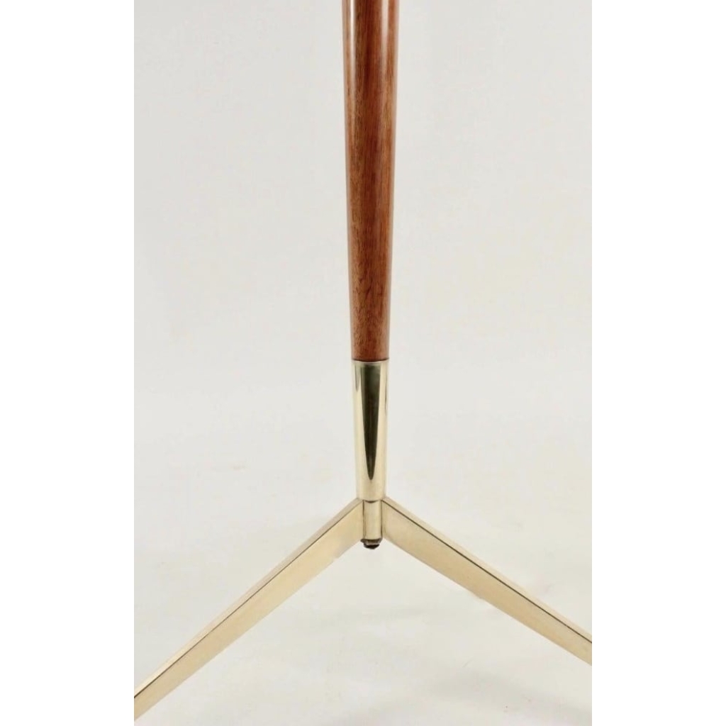 1950 Paire de Lampadaires tripodes en laiton et bois Maison Lunel | Biron 1950 Paire de Lampadaires tripodes en laiton et bois Maison Lunel