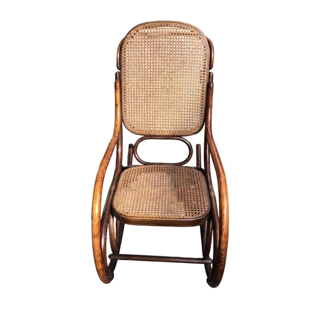 ROCKING CHAIR estampillé Thonet en hêtre courbé 1900. | Biron ROCKING CHAIR estampillé Thonet en hêtre courbé 1900.