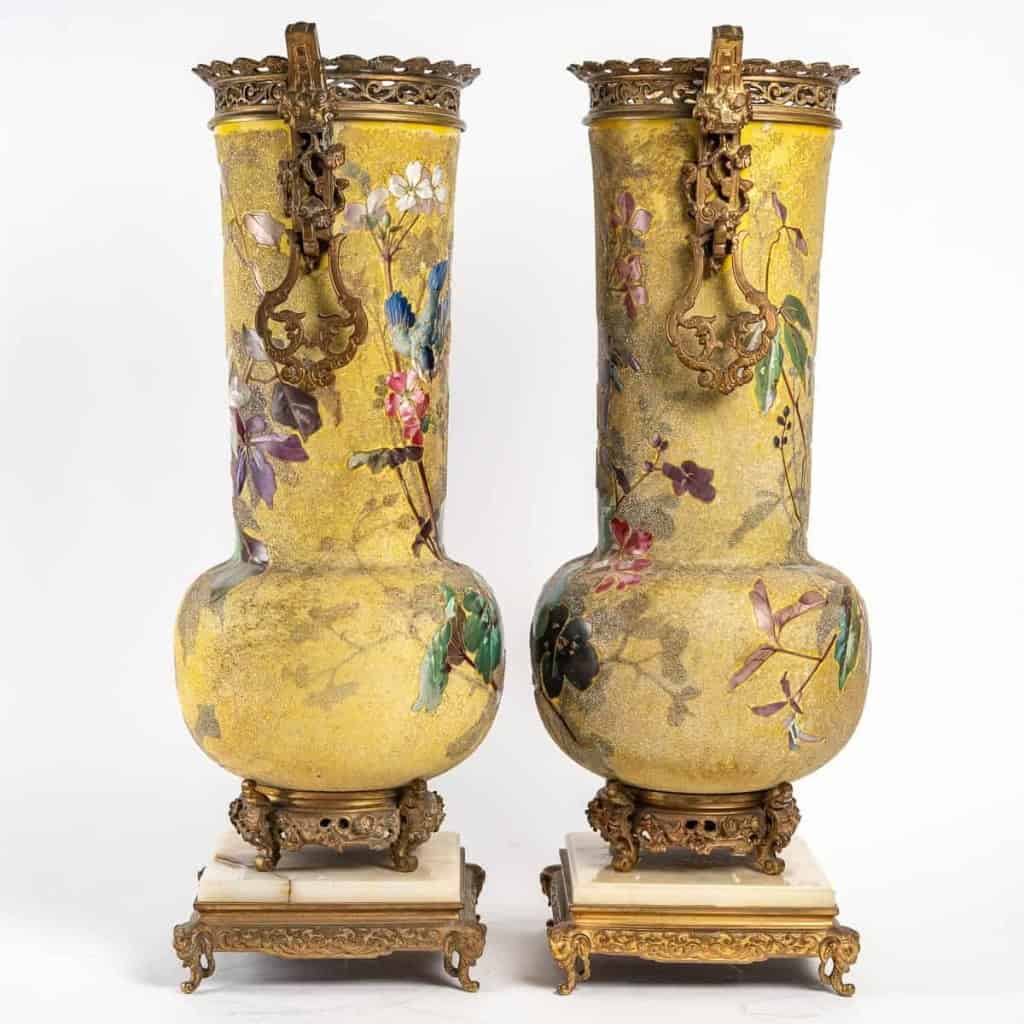 Paire en porcelaine émaillée et bronze, XIXème siècle, Napoléon III | Biron Paire en porcelaine émaillée et bronze, XIXème siècle, Napoléon III