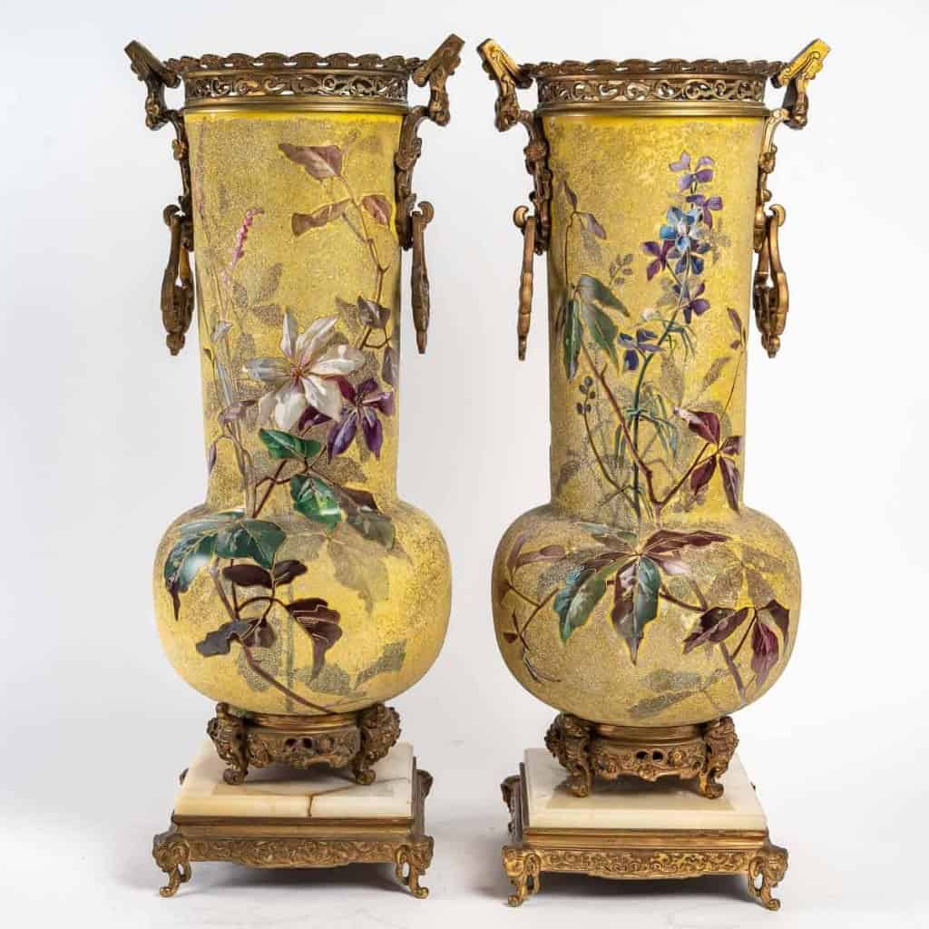 Paire en porcelaine émaillée et bronze, XIXème siècle, Napoléon III | Biron Paire en porcelaine émaillée et bronze, XIXème siècle, Napoléon III