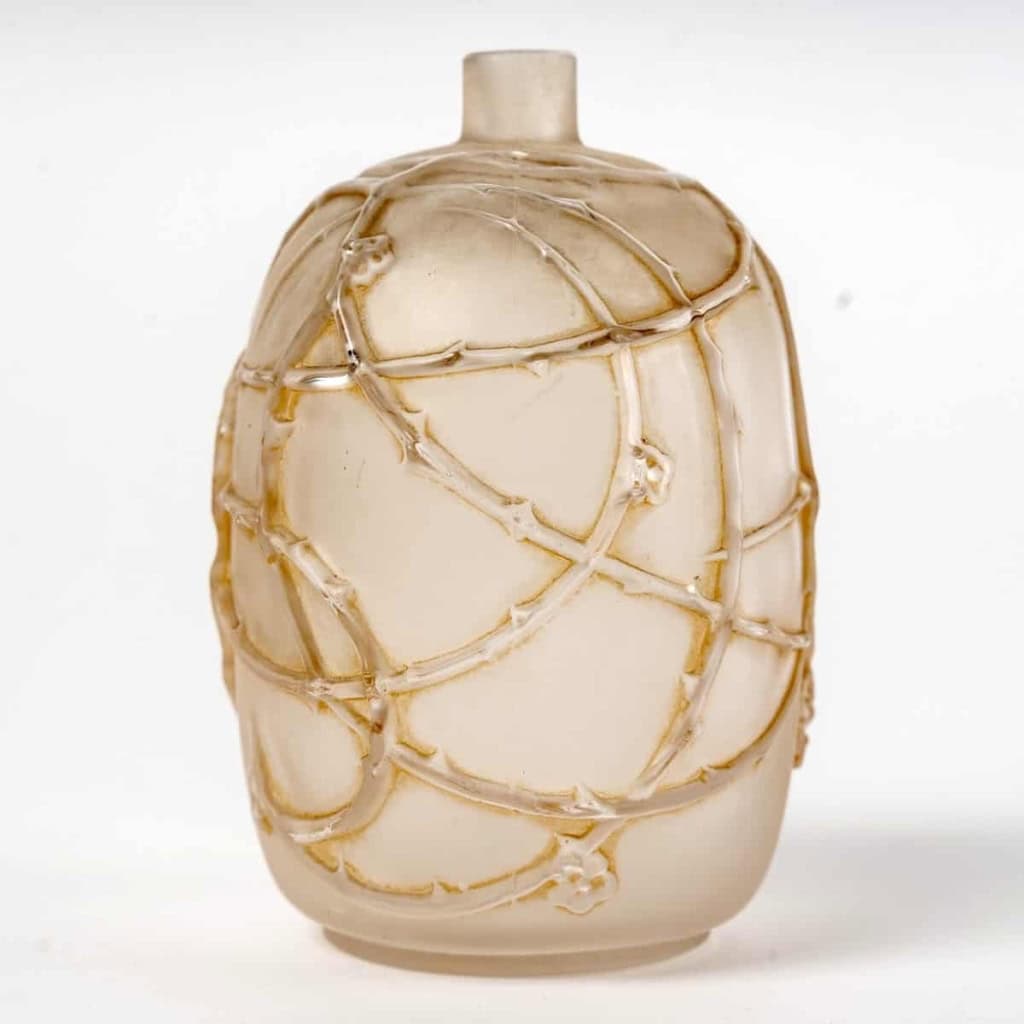 Vase « Eglantines » verre blanc patiné sépia de René LALIQUE | Biron |||||
