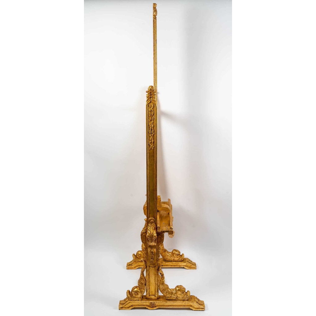 Chevalet en bois doré et sculpté, XXème siècle | Biron Chevalet en bois doré et sculpté, XXème siècle