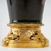 Magnifique vase en grès flammé à décor de coulures, sur socle carré en bronze à patine dorée, signé Paul Louchet, début XXe siècle. | Biron Magnifique vase en grès flammé à décor de coulures, sur socle carré en bronze à patine dorée, signé Paul Louchet, début XXe siècle. 