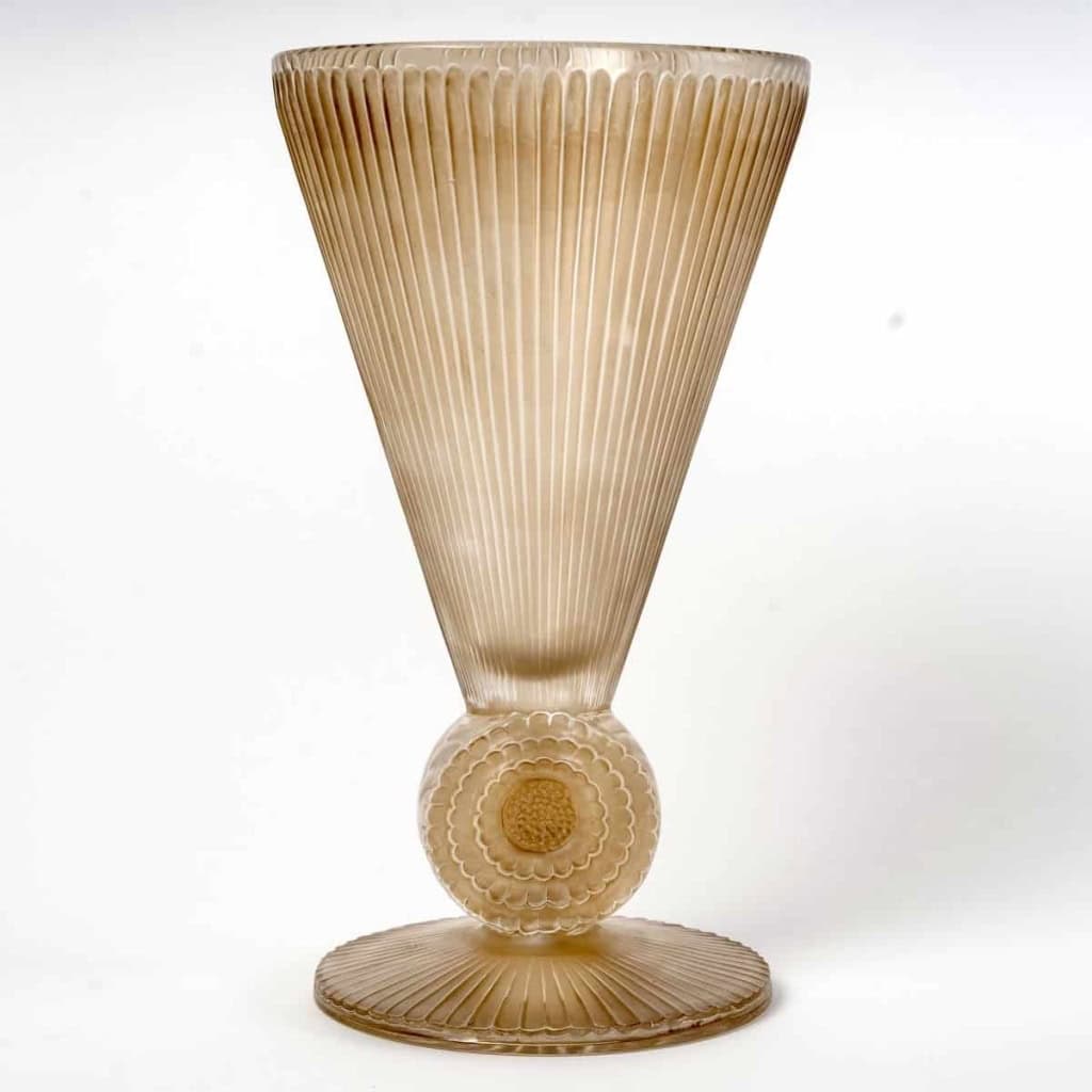Vase « Pavot » verre blanc patiné sépia de René LALIQUE | Biron Vase "Pavot" verre blanc patiné sépia de René LALIQUE