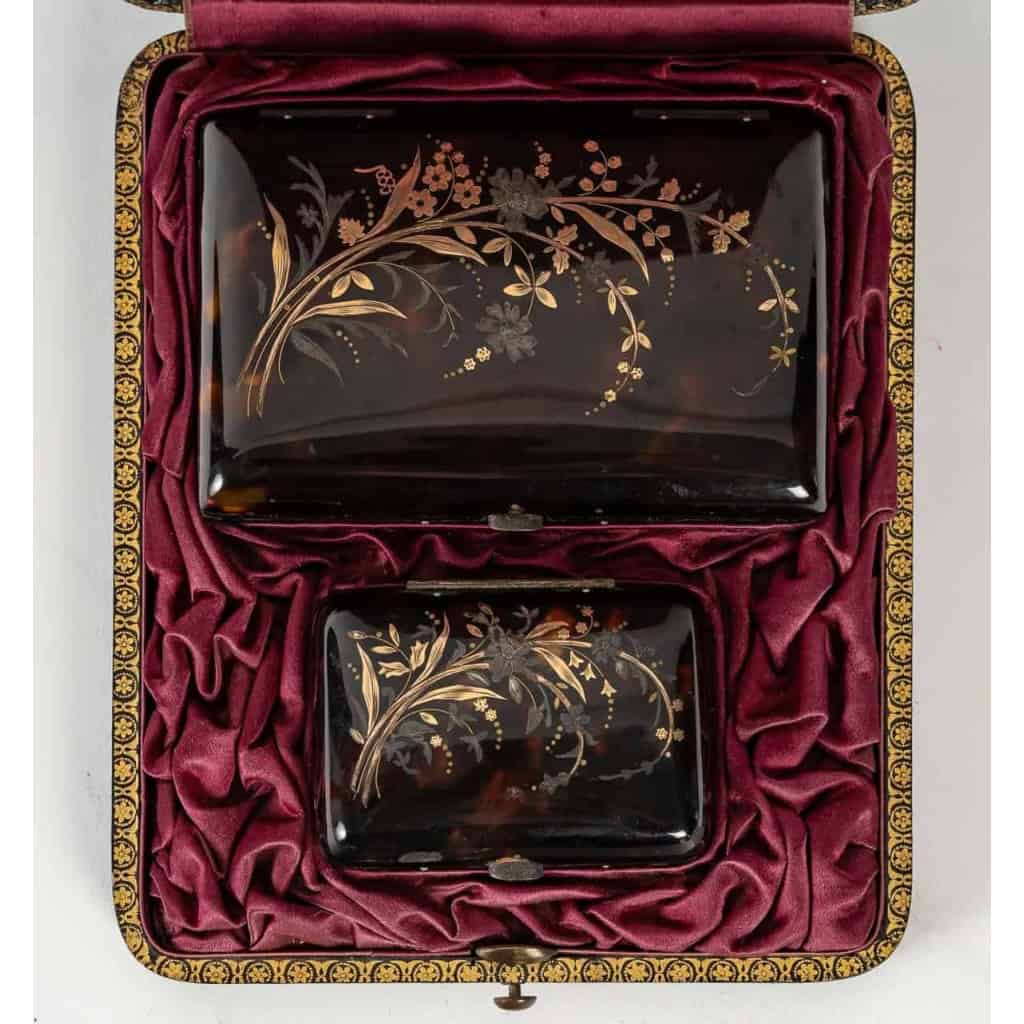 Nécessaire De Bal Précieusement Orfèvré d’Epoque Napoléon III. | Biron Nécessaire De Bal Précieusement Orfèvré d'Epoque Napoléon III.