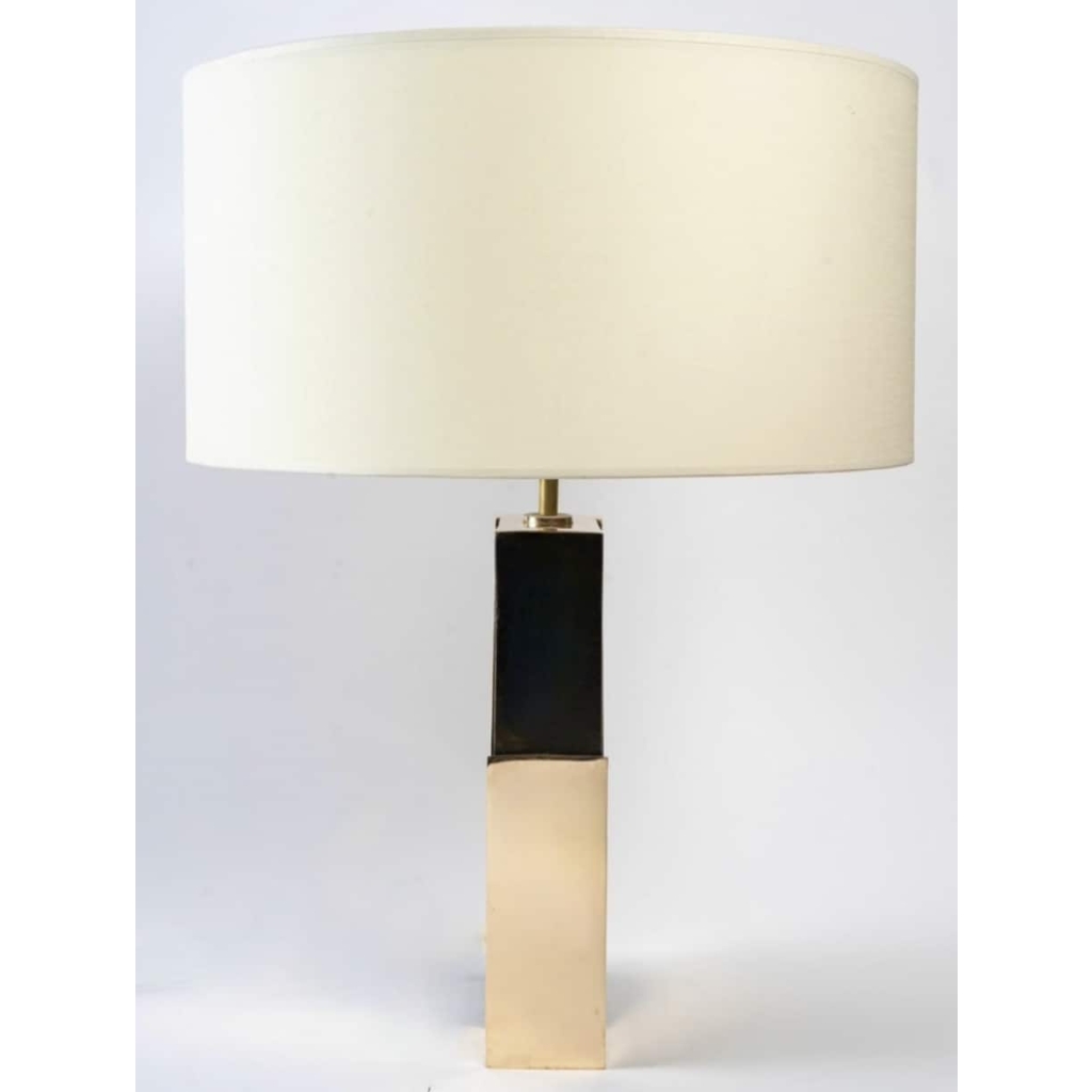 1970 Lampe de Table en Bronze avec double patine signée par Esa Fedrigolli. | Biron 1970 Lampe de Table en Bronze avec double patine signée par Esa Fedrigolli.