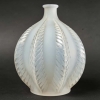 Vase « Malines » verre opalescent patiné gris de René LALIQUE | Biron |||||