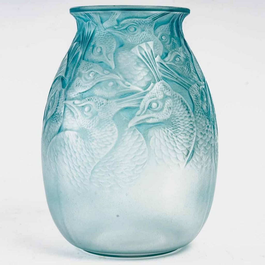 Vase « Borromée » verre blanc patiné turquoise de René LALIQUE | Biron Vase "Borromée" verre blanc patiné turquoise de René LALIQUE