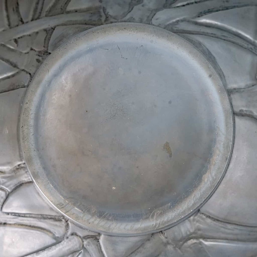 Vase « Druides » verre opalescent patiné gris de René LALIQUE | Biron Vase "Druides" verre opalescent patiné gris de René LALIQUE