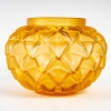 Vase « Languedoc » cristal jaune ambré de LALIQUE FRANCE | Biron Vase "Languedoc" cristal jaune ambré de LALIQUE FRANCE