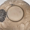 Vase « Dahlias » verre blanc patiné sépia et émaillé noir de René LALIQUE | Biron Vase "Dahlias" verre blanc patiné sépia et émaillé noir de René LALIQUE