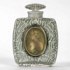 Flacon « Fougères » verre blanc patiné vert de René LALIQUE | Biron |||||||||
