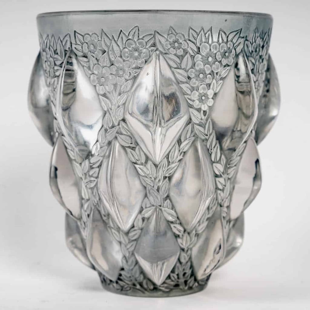 Vase « Rampillon » verre blanc patiné bleu de René LALIQUE | Biron ||||||