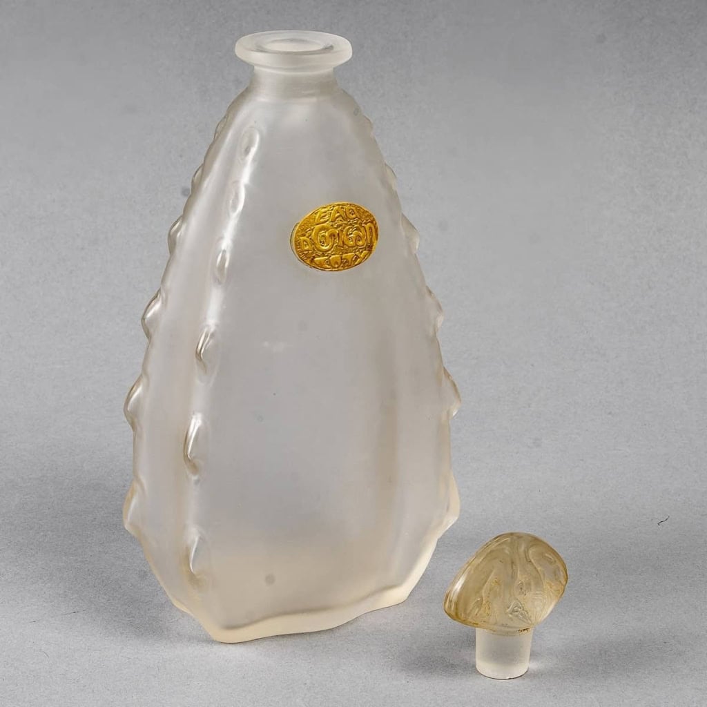 Trois Flacons « L’Origan » verre blanc de René LALIQUE pour Coty | Biron Trois Flacons "L'Origan" verre blanc de René LALIQUE pour Coty