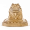 Presse-Papiers « Taureau Sacré » verre blanc patiné sépia de René LALIQUE pour La Royal Dutch | Biron Presse-Papiers "Taureau Sacré" verre blanc patiné sépia de René LALIQUE pour La Royal Dutch