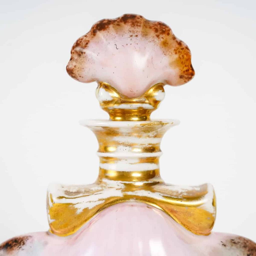 Flacon à parfum en porcelaine vieux Paris XIXéme | Biron Flacon à parfum en porcelaine vieux Paris XIXéme